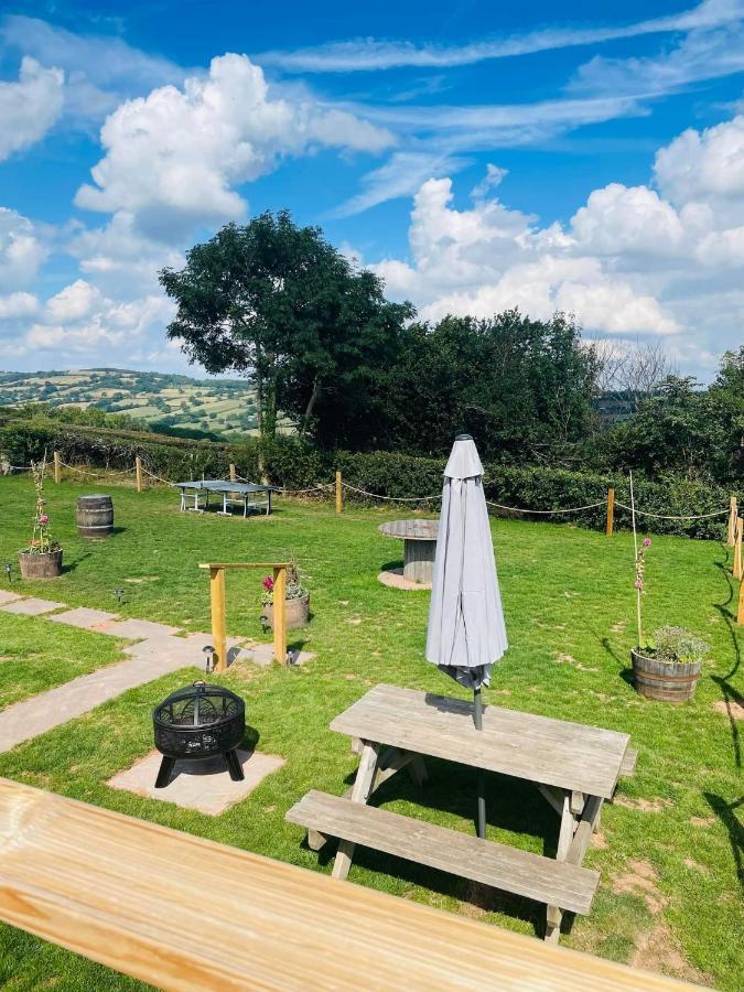 Bespoke Luxury Huts With Hot Tubs. Located In The Black Mountains. Llanveynoe Εξωτερικό φωτογραφία