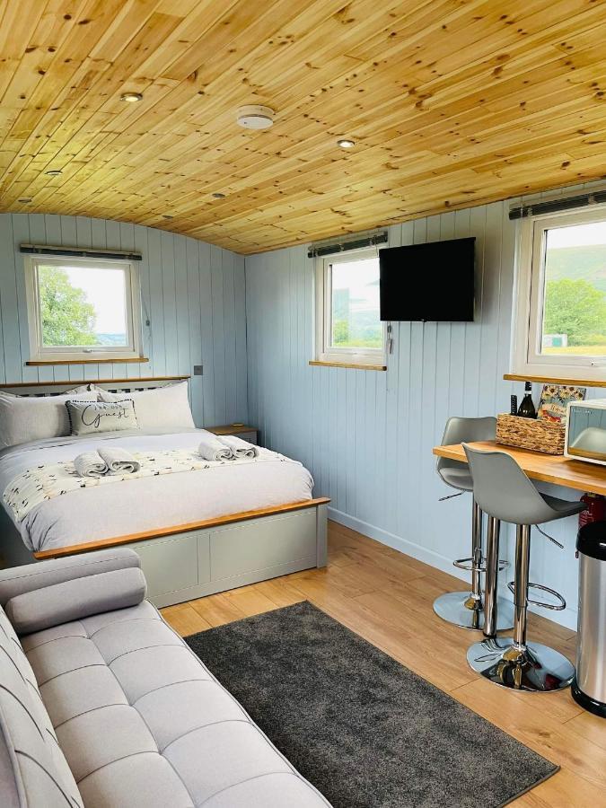 Bespoke Luxury Huts With Hot Tubs. Located In The Black Mountains. Llanveynoe Εξωτερικό φωτογραφία